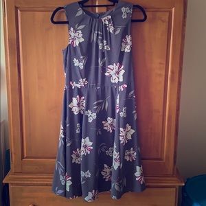 Banana Republic Fit n Flair Dress 👗 Size 4